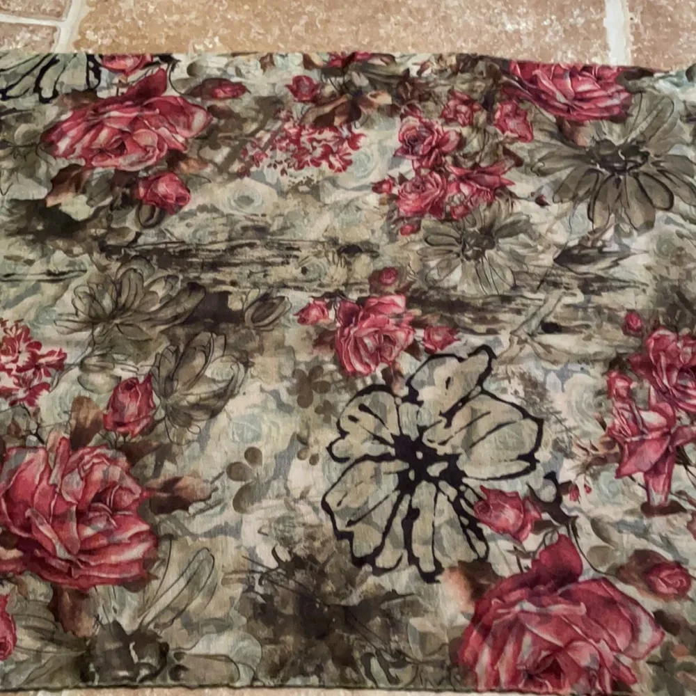 floral pattern scarf